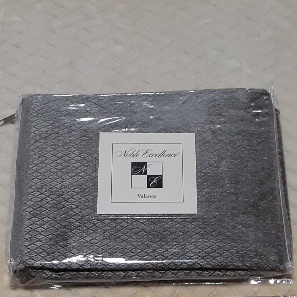 New Valance by Noble Excellence Verragio Collection NIP $35.00.
